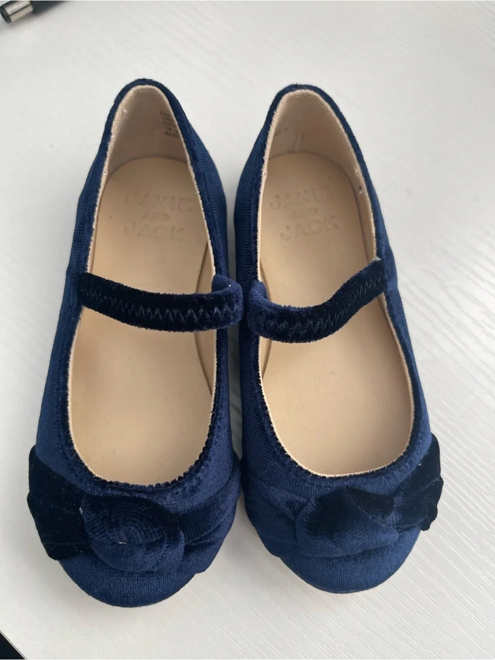 NWOT Janie and Jack Girls' Navy Velvet Mary Jane Shoes Size 7